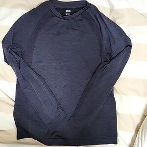 Uniqlo Dry-Ex Dark Gray Long Sleeve T-Shirt Size XS